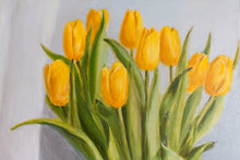 Lade das Bild in den Galerie-Viewer, Stillleben gelbe Tulpen
